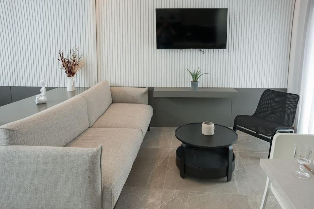 Minoas Suite The Sense Of Luxury Heraklion  Exterior photo