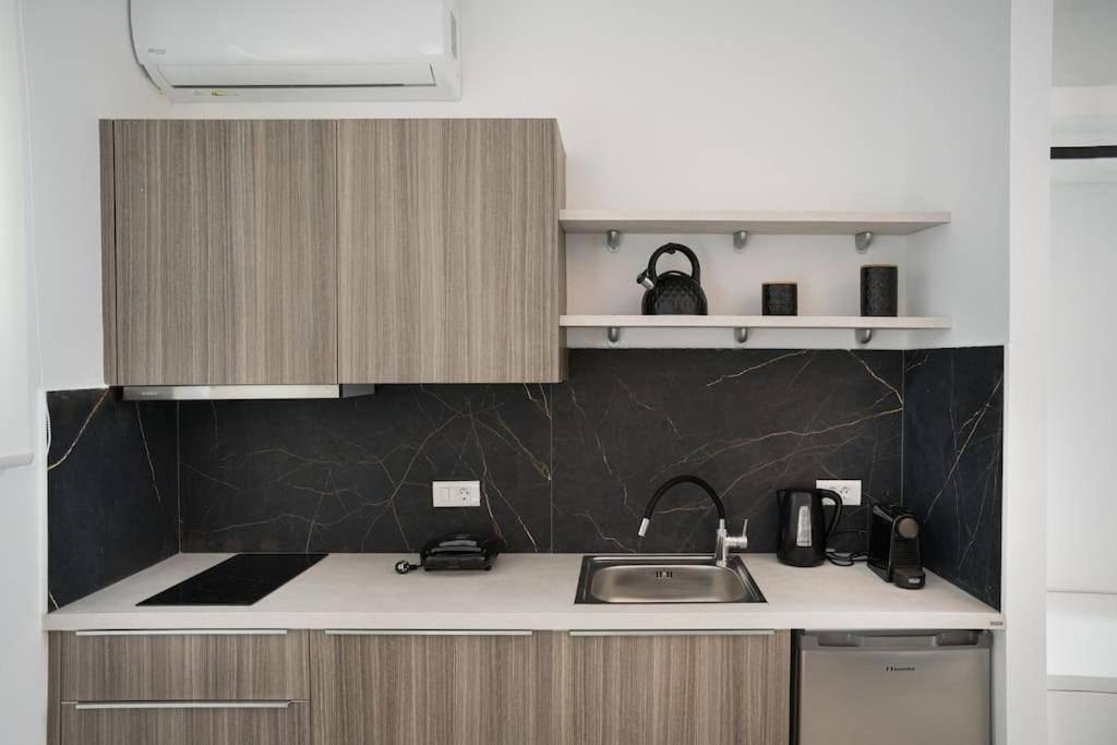 Minoas Suite The Sense Of Luxury Heraklion  Exterior photo